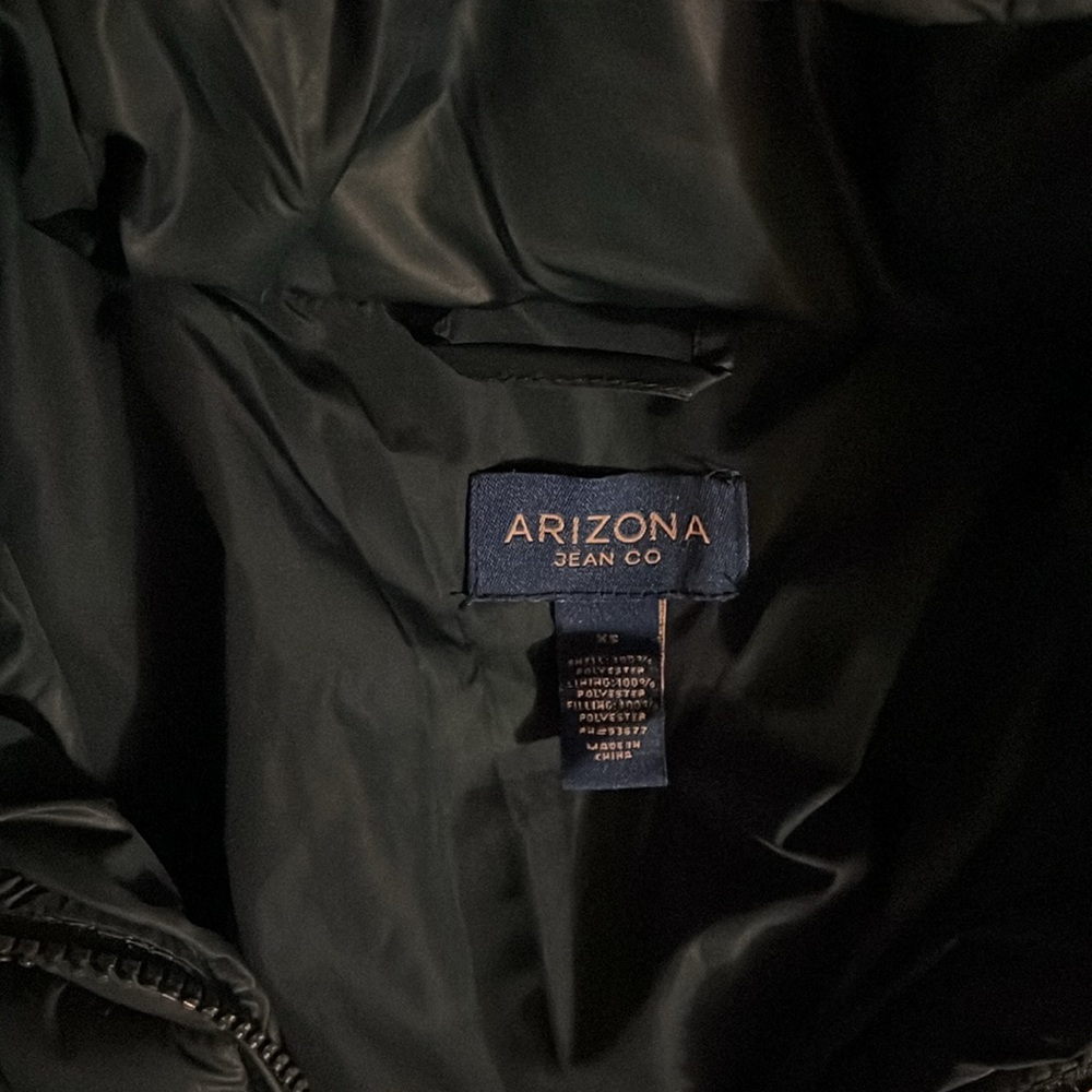 Puffer Jacket - Picture 2 of 3